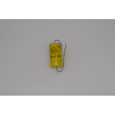 condensateur electrolytique 1000 micro farad 25 v polarisé
